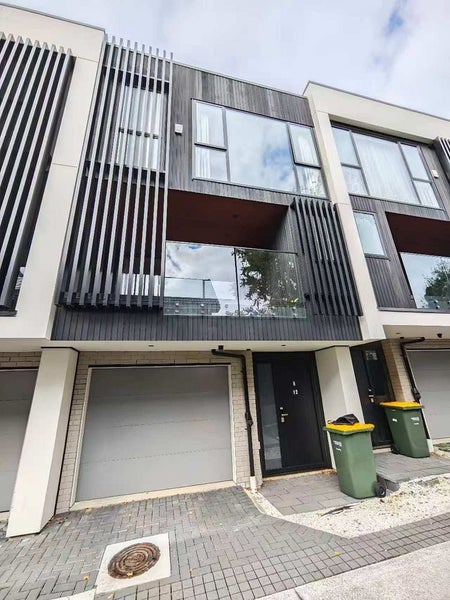 6/12 Tawera Road, Greenlane, Auckland - Carousel 2