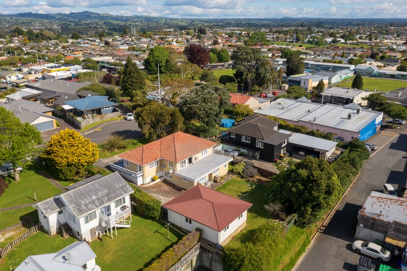 17 Lincoln Terrace, Gate Pa, Tauranga - Carousel 1