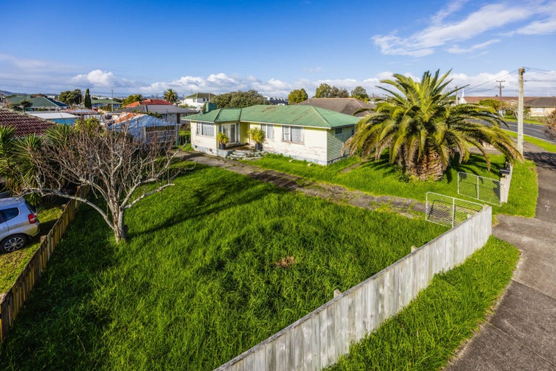 46 Ferguson Road, Otara, Auckland - Carousel 1