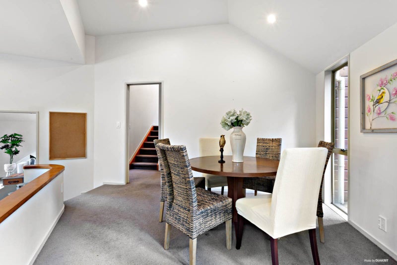 1/50 Park Hill Road, Birkenhead, Auckland - Carousel 2