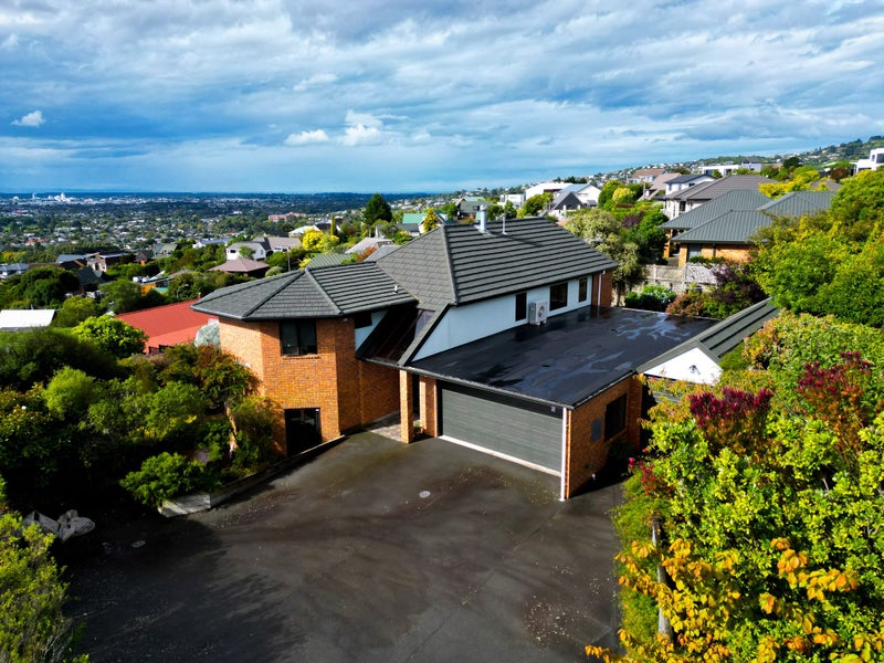 11 Blencathra Place, Westmorland, Christchurch - Carousel 2