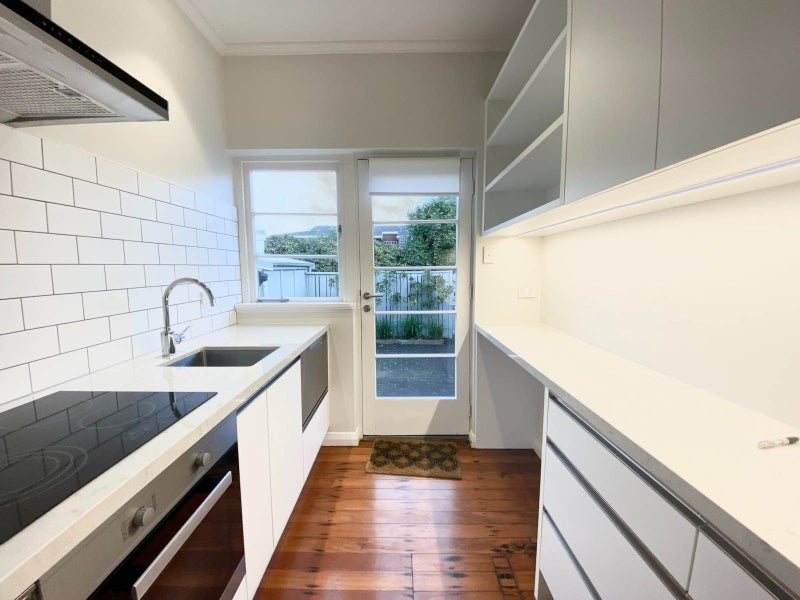 2/30 Atkin Avenue, Mission Bay, Auckland - Carousel 2