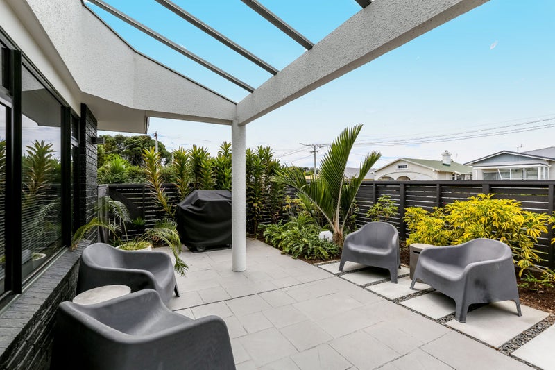 24 Sackville Street, Fitzroy, New Plymouth - Carousel 2
