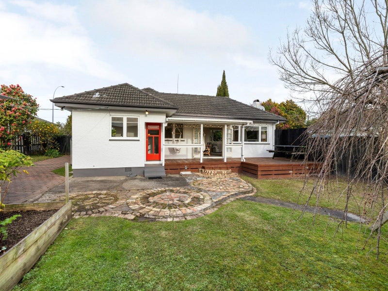 26 Forest Lake Road, Forest Lake, Hamilton - Carousel 3