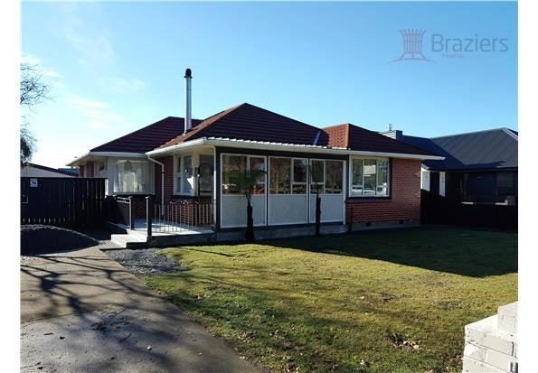 338 Memorial Avenue, Burnside, Christchurch - Carousel 2