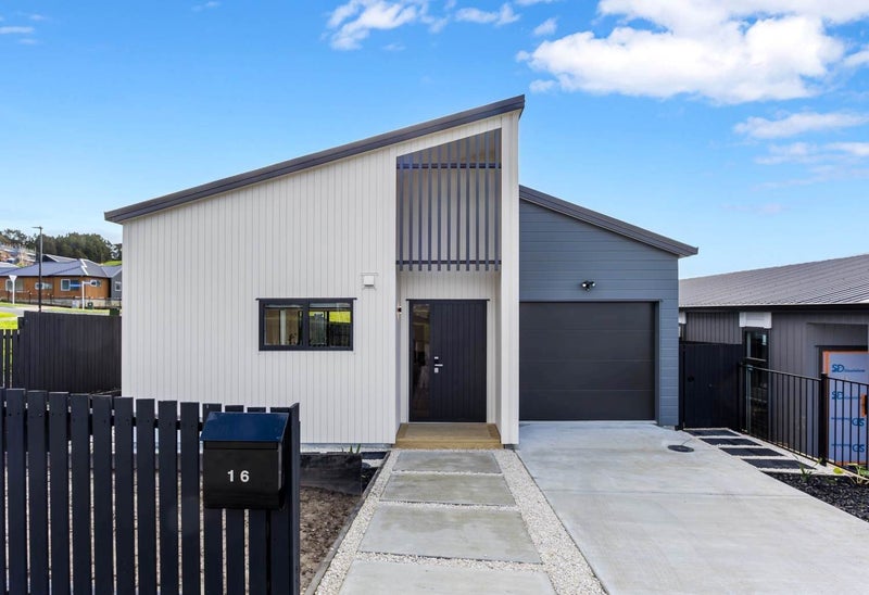 16 Rongoa Crescent, WARKWORTH - Carousel 1