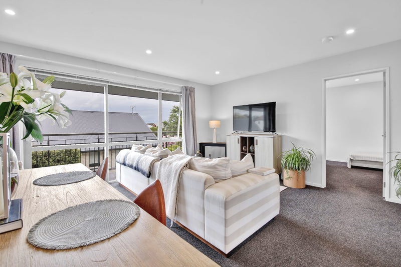 5/31 Clissold Street, Merivale, Christchurch - Carousel 1