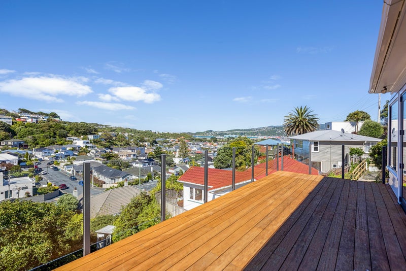 54 Tio Tio Road, Miramar, Wellington - Carousel 2