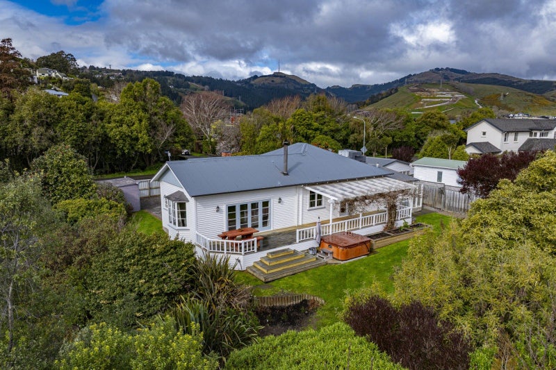 14 Worsleys Road, Cracroft, Christchurch - Carousel 1