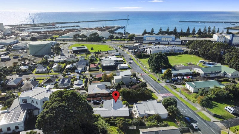 3 Weston Street, Moturoa, New Plymouth - Carousel 30