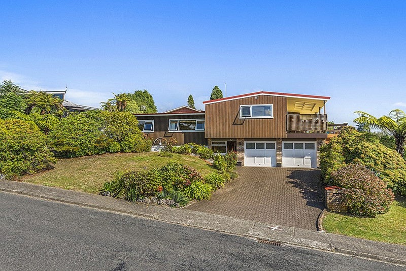 4 Exeter Place, Tihiotonga, Rotorua - Carousel 1