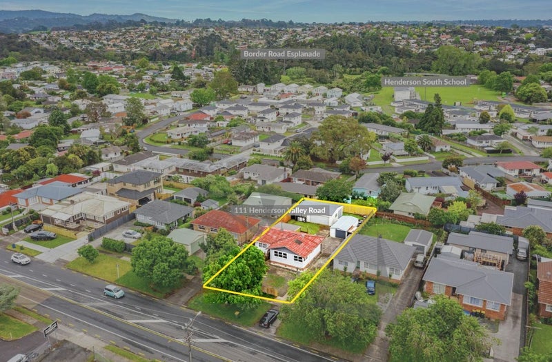 111 Henderson Valley Road, Henderson, Auckland - Carousel 1