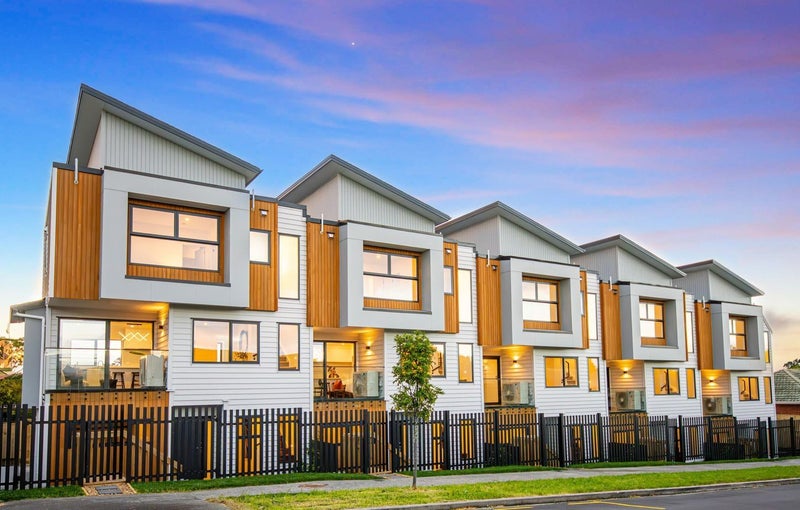 19A Haverstock Road, Sandringham, Auckland - Carousel 1