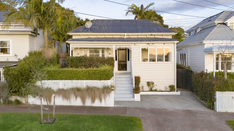 128 Crummer Road, Grey Lynn, Auckland - Carousel 1