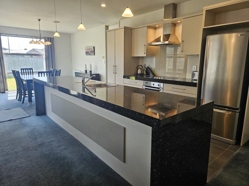 15 Foresters Crescent, Parklands, Christchurch - Carousel 2