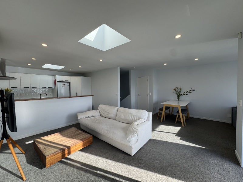 10/148 Evans Bay Parade, Roseneath, Wellington - Carousel 2