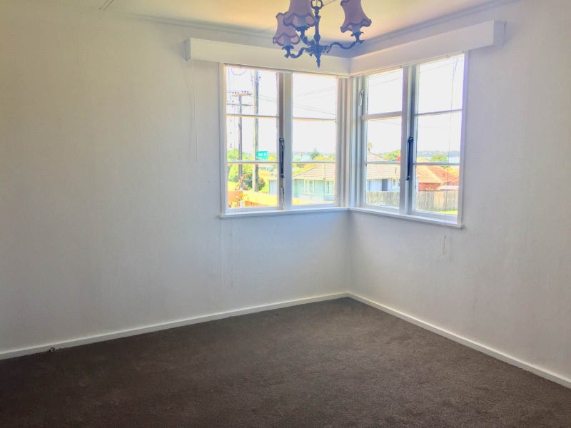 28 Oran Road, Panmure, Auckland - Carousel 6