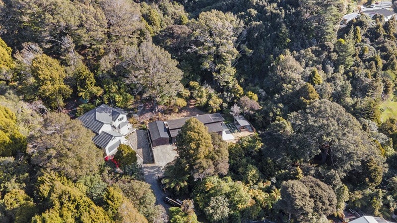 10 Aratika Grove, Stokes Valley, Lower Hutt - Carousel 26