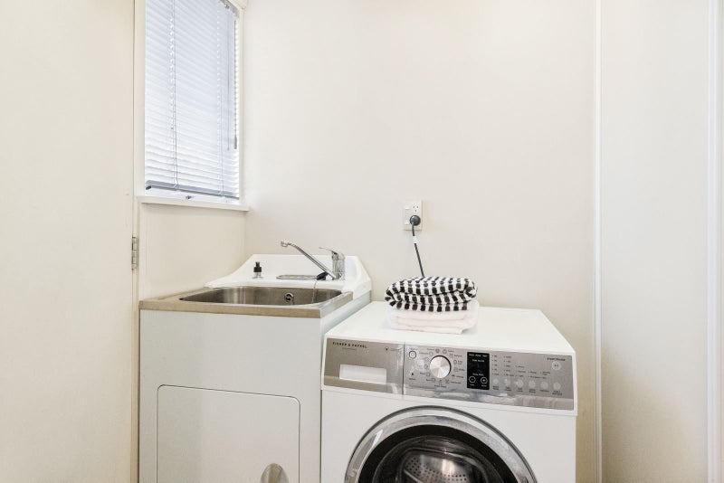 2/42 Gordon Avenue, St Albans, Christchurch - Carousel 13