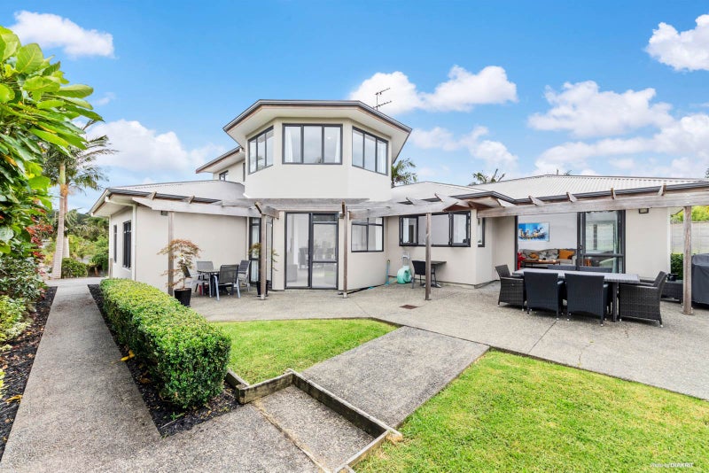 40 Pitoitoi Avenue, Greenhithe, Auckland - Carousel 1