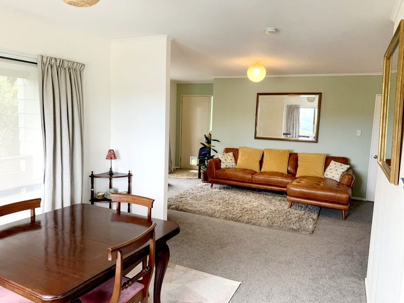 6 Sasanqua Way, Crofton Downs, Wellington - Carousel 1