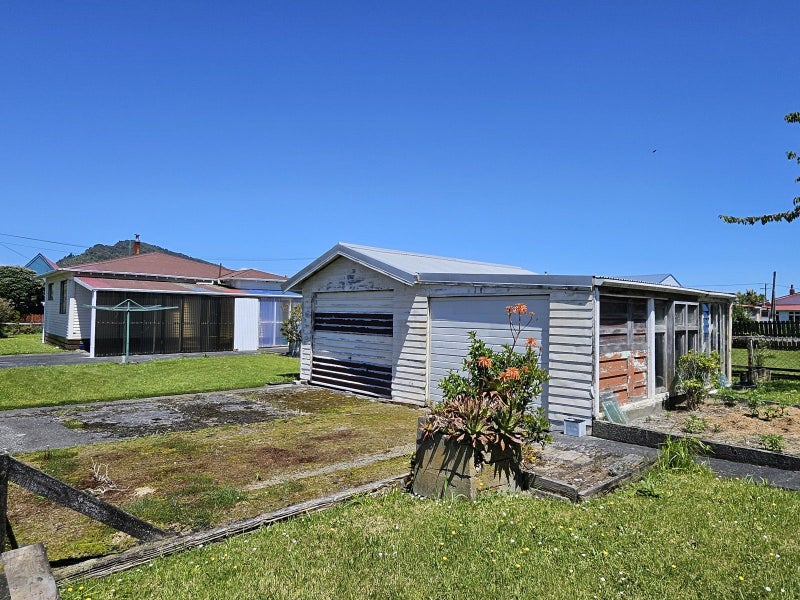 2 Clifford Street, Cobden, Greymouth - Carousel 13