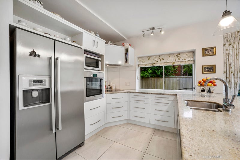 101 Simla Crescent, Khandallah, Wellington - Carousel 2