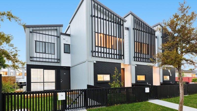 15F Tabitha Crescent, Henderson, Auckland - Carousel 1