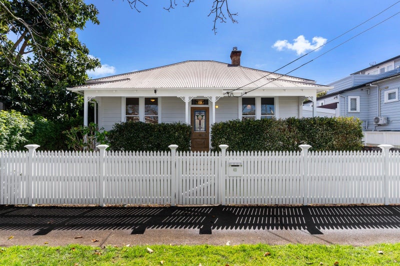 40 Halesowen Avenue, Sandringham, Auckland - Carousel 1