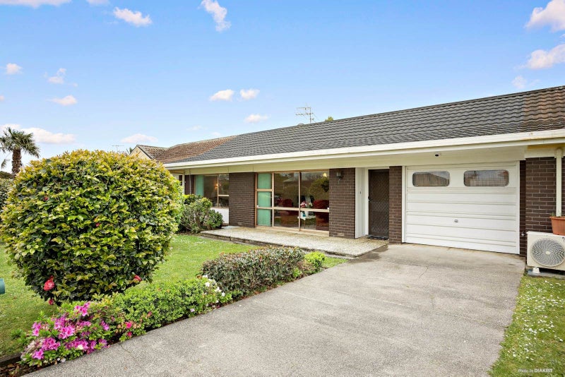 2/38 Wilmay Avenue, Papatoetoe, Auckland - Carousel 1
