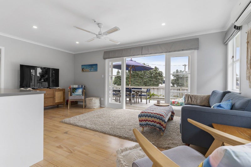 228 Hauturu Street, Whangamatā - Carousel 2