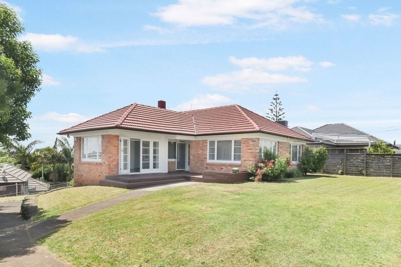 74 Crawford Avenue, Mangere Bridge, Auckland - Carousel 2
