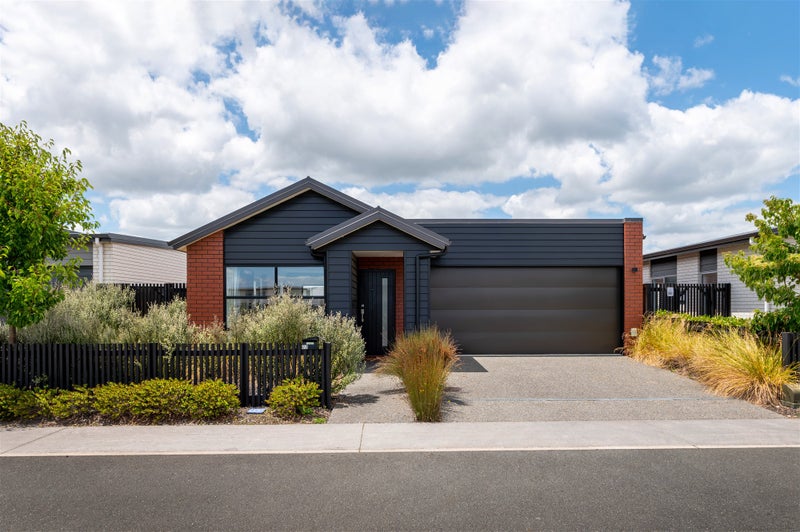 22 Capper Crescent, Chartwell, Hamilton - Carousel 25