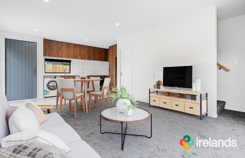 2/135 Hills Road, Edgeware, Christchurch - Carousel 1