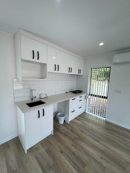 17 Orangewood Drive, Northpark, Auckland - Carousel 2