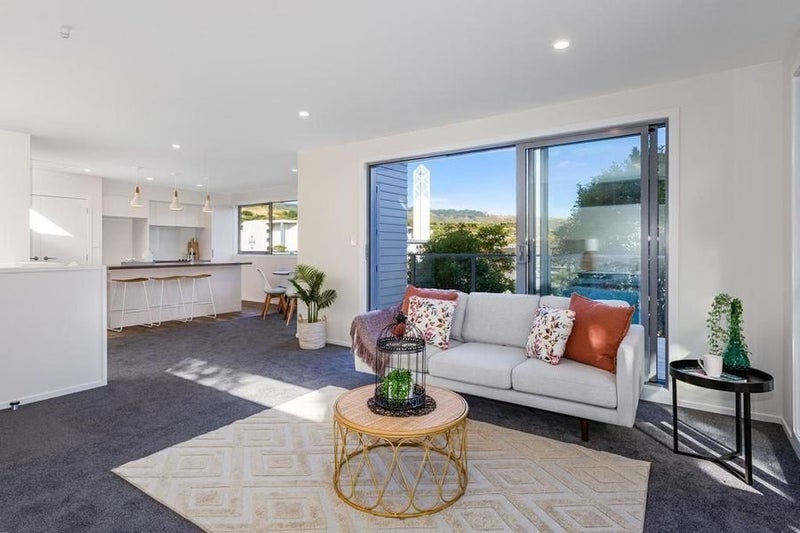 10A Rewa Terrace, Tawa, Wellington - Carousel 21