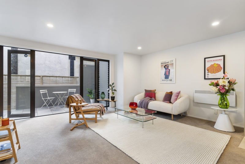 4/18 Blake Street, Ponsonby, Auckland - Carousel 1