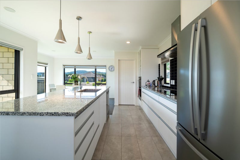 27 Stafford Rise, Owhata, Rotorua - Carousel 2