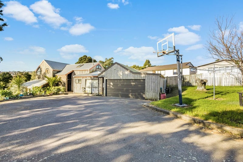 88 Everglade Drive, Totara Heights, Auckland - Carousel 1