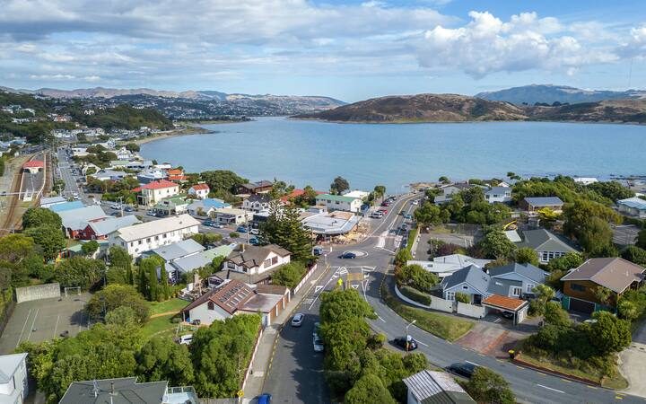 7/3 School Road, Plimmerton, Porirua - Carousel 14