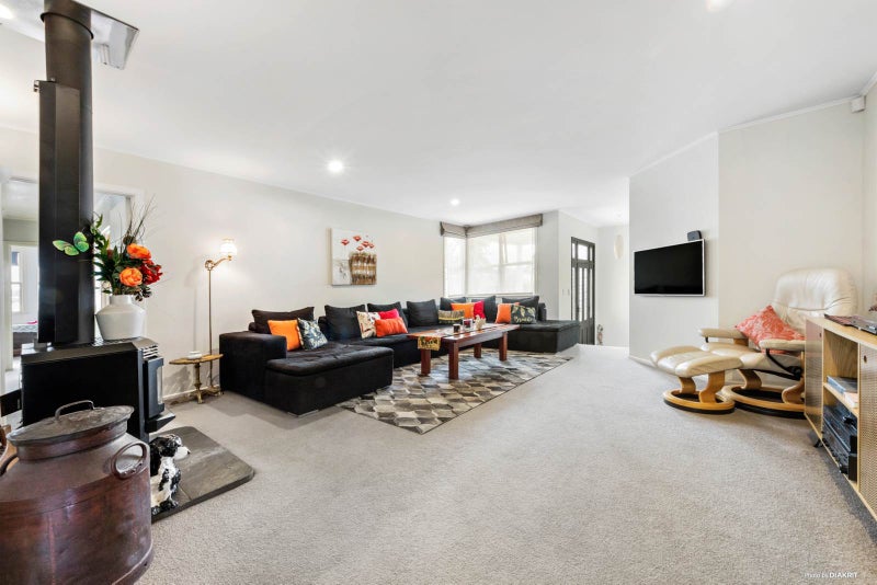 4 Larissa Avenue, Henderson, Auckland - Carousel 1