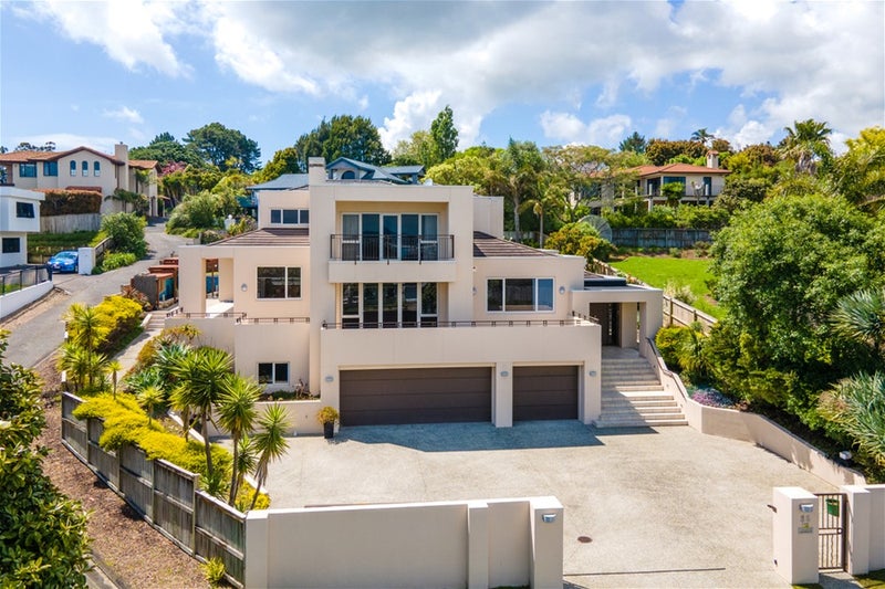 35 Eynsham Court, Dannemora, Auckland - Carousel 1
