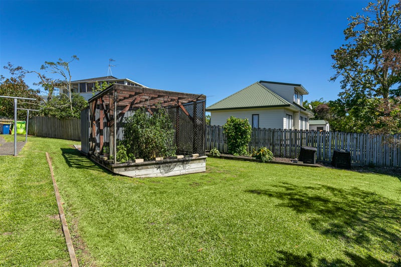 3 Gala Place, Henderson, Auckland - Carousel 16