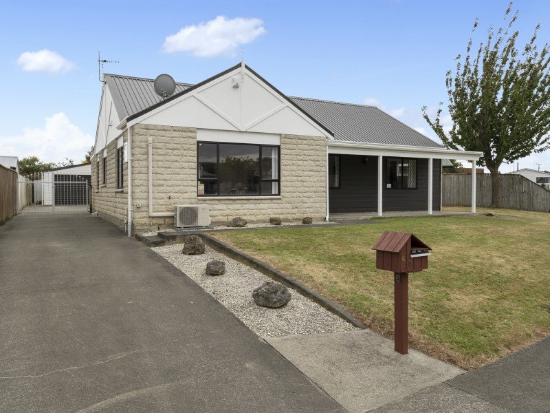69 Hillcrest Drive, Kelvin Grove, Palmerston North - Carousel 1