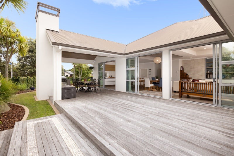 6 Rexford Heights, Pyes Pa, Tauranga - Carousel 1