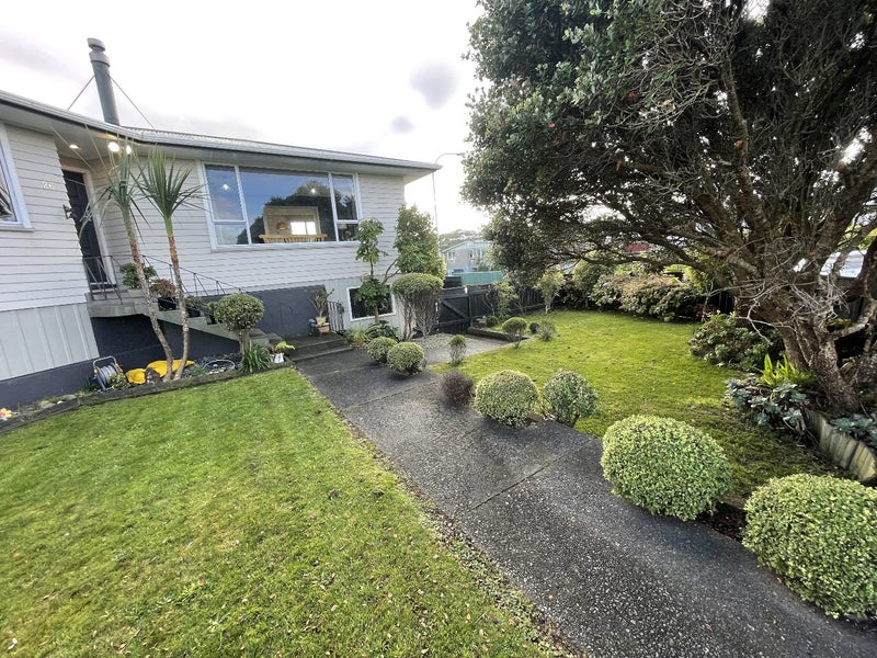 26 Maple Grove, Maungaraki, Lower Hutt - Carousel 2
