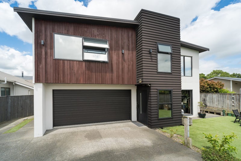 22 Colombo Street, Hokowhitu, Palmerston North - Carousel 24