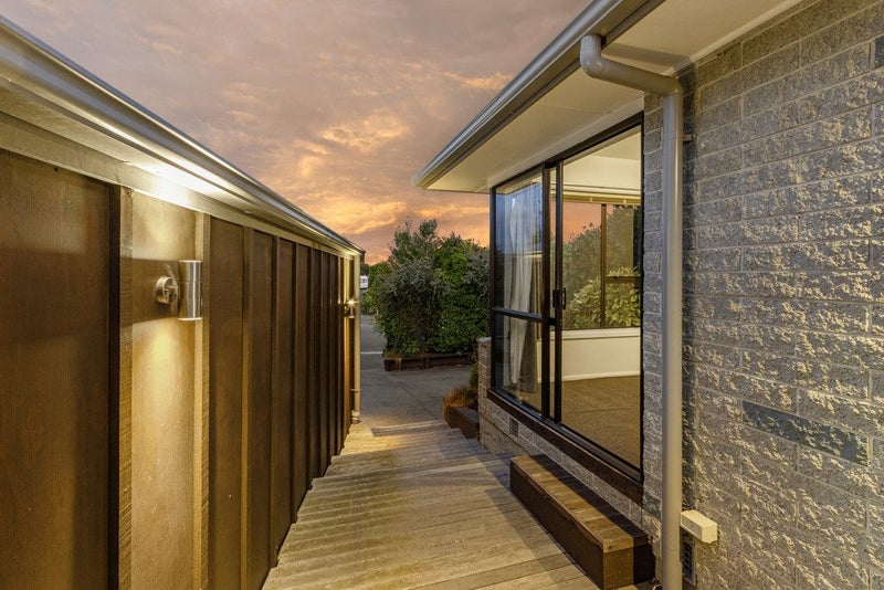 124 Warren Crescent, Hillmorton, Christchurch - Carousel 26