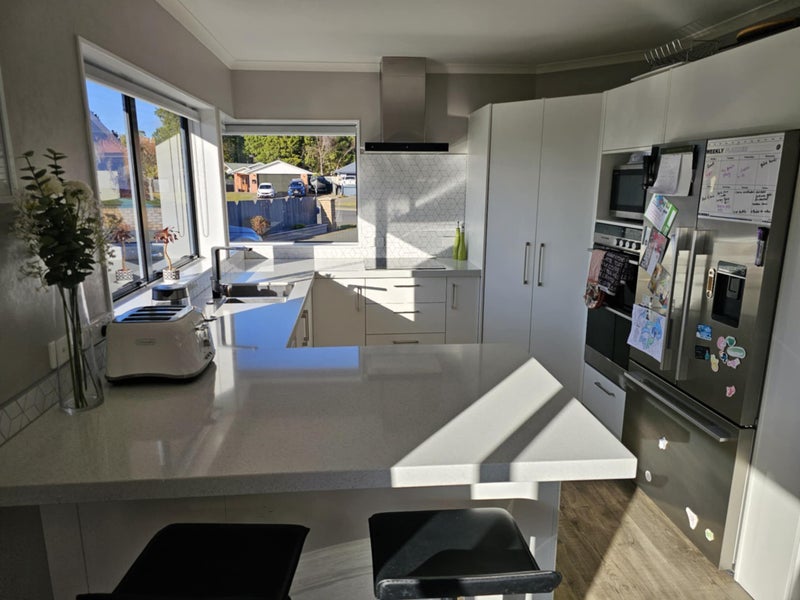 24 Edward Payton Grove, Pukehangi, Rotorua - Carousel 2