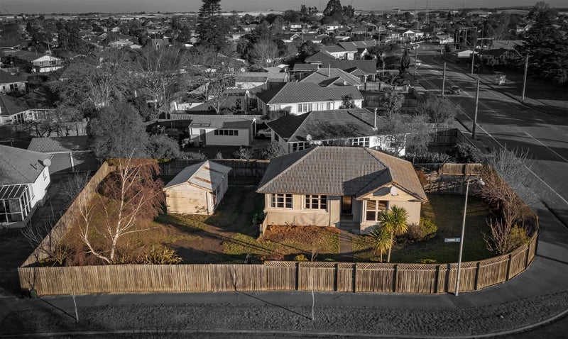 16 Gilberthorpes Road, Islington, Christchurch - Carousel 1